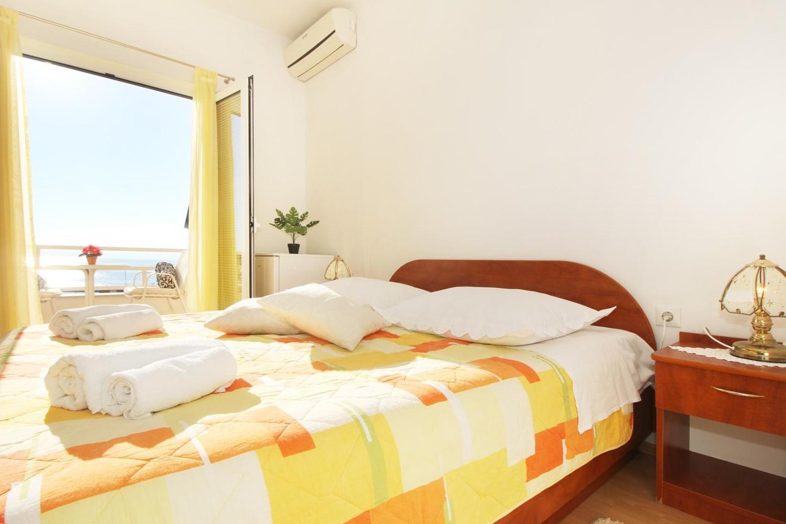 Apartments Antonio Baška Voda Extérieur photo